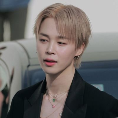 kyere2607's profile picture. 7년차 지방 아미 2017.10.12 btscountdown
Tommrrow LOST Mic Drop 가사 보고 입덕