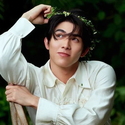 littlemoonp1_x's profile picture. living on the moon🌙 ⊹ ࣪ ˖ fan acc : k-pop & BL fan ᡣ𐭩 mostly─🦊🍓 #thomaskong and #smartboom ‧₊ ᵎᵎ 🐕🐈⬛ ⋅ ˚✮
𝑨𝒖𝒓𝒂𝒍𝒊𝒔🩵
ᵇᵉᵗᵘˢ × ˢʸʳᵃ🐋✨️🩷ೀ