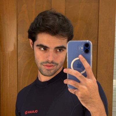 argomo24's profile picture. 