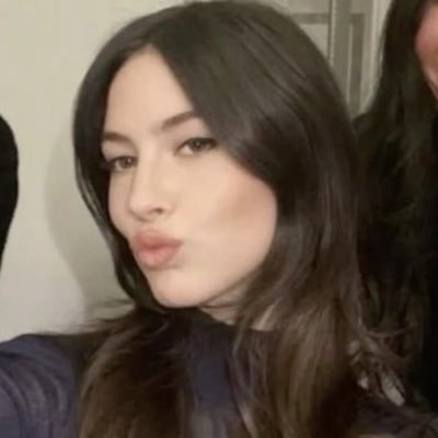 styleconnelly13's profile picture. Estudando ouvindo Taylor Swift