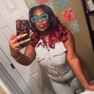 DAI_MILADI's profile picture. I will write about you. ✍🏾| BEST KEPT SECRET AVAILABLE NOW ON AMAZON! 📖| Breaking All The Rules on Wattpad. 📚| Positive Vibes Only 🌺