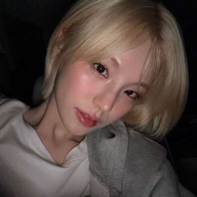 atsun0ir's profile picture. Only for Itzy ot5 | eng sp