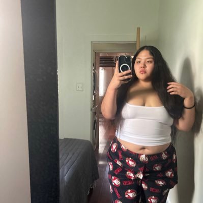 _andxee's profile picture. just here for the vibe.