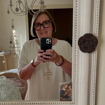 heatherflora334's profile picture. A woman with a good heart 💕