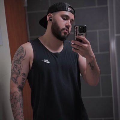 RayaDikt0's profile picture. CFM 1945 🇫🇮 Milwaukee Bucks 🦌 🟢 |London is blue💙