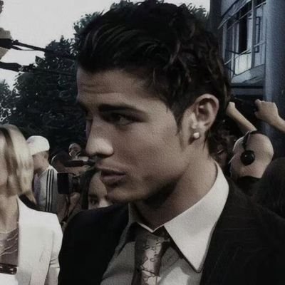 markzxnn's profile picture. 