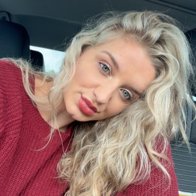 juliaaaa_48's profile picture. dear diary