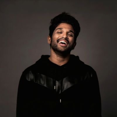 alluarjunfan090's profile picture. 💥 Official Fan Page of @alluarjun⭐
🎬 Allu Arjun | Updates • Edits • Reels
🔥 Daily content for AA
Follow For More:-@alluarjunonline_90