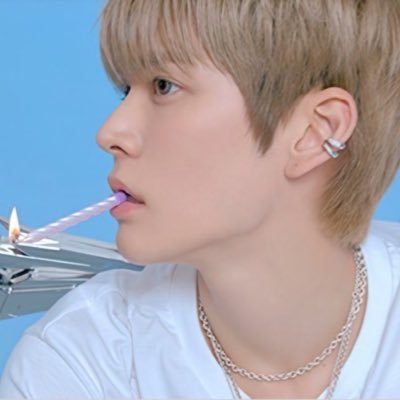 cherryyburger's profile picture. 아 어제 브리즈는 이런 것도 좋아해줬는데