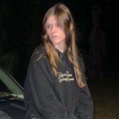 goodgraces13's profile picture. multi fandom ill tweet whatever i want