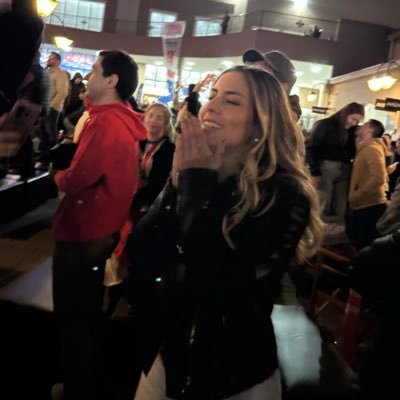 Shefi_Castillo's profile picture. Me peleo y digo cosas.

🐍

° Lic. en Ciencias de la Comunicación