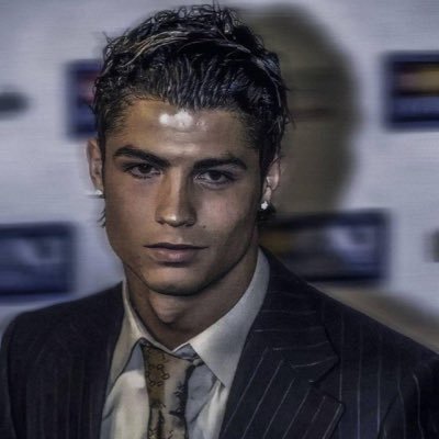 ulvy777's profile picture. 