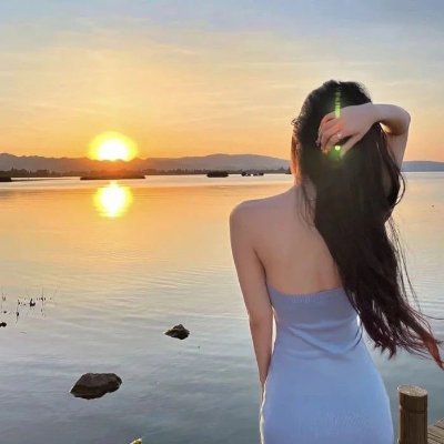 AmeriQueen47's profile picture. The journey is as important as the destination. 🌍 #StayCurious