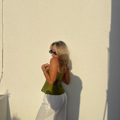 ElenaMiaugc's profile picture. UGC creator ✨💌 | health, fitness, lifestyle https://t.co/rWyMZ1B3o8
