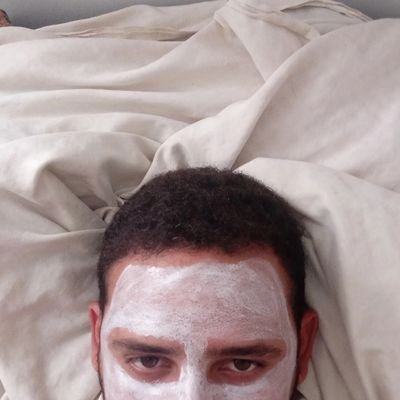 diesgu's profile picture. o ser humano anda bem alienado