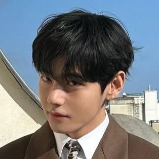 vale 🐬 Profile