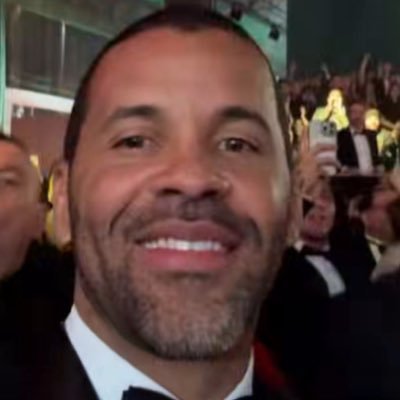 stubbornfolk's profile picture. charuto de manga.