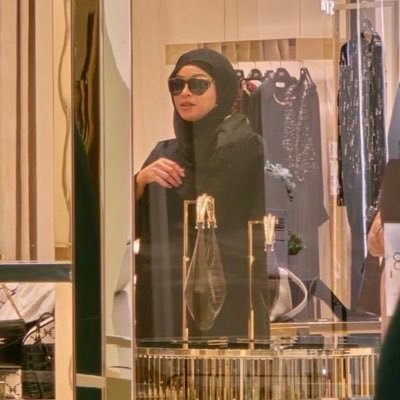 halal__coochie's profile picture. 