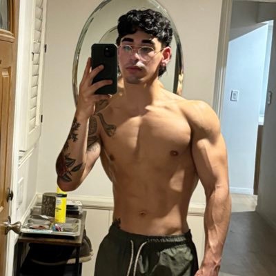 droses3_'s profile picture. make yourself at home