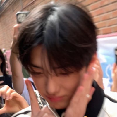 ddang_choi's profile picture. 야 정상현 최립우 데뷔 축하해 (서동요기법)