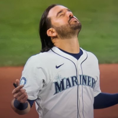daeshikjr's profile picture. Former Senior Producer @vice/@vicenews • @cut and @bernie2020WA • @theatlantic, @thenation • Hawai’i born and raised