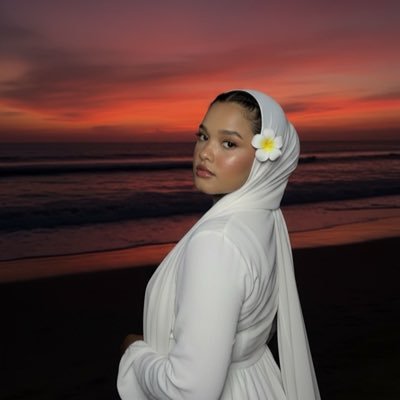 malazzaki12's profile picture. توفني مسلمًا وألحقني بالصالحين يا الله🤍