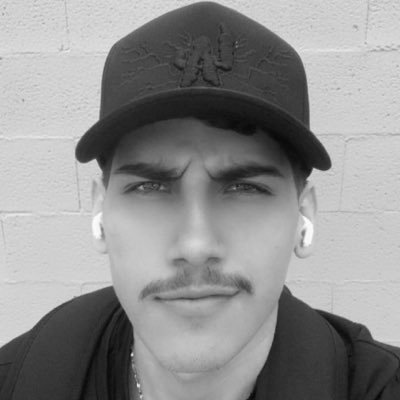 Trreennttxx's profile picture. 