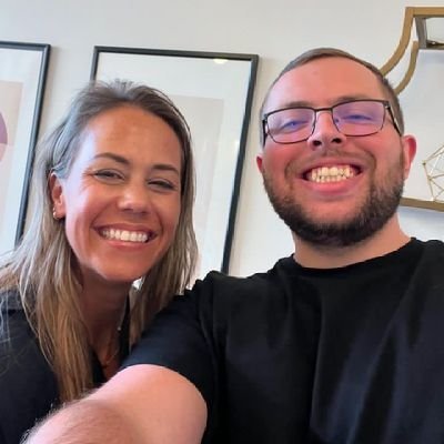 StonerCapt2306's profile picture. LA Based 90’s/Retro Artist on TEZ/SOL 🌴 CAPT. of #GlitchGang 👾 Apache 🪶 🇺🇸 #NFT/#Pokemon TCG Collector 🎨 Creator of @QueenGlitchAI 🩵