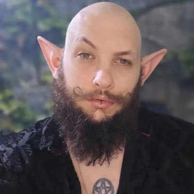 authordccanipe's profile picture. Author 📖
Artist 🎨
Poet ✒️