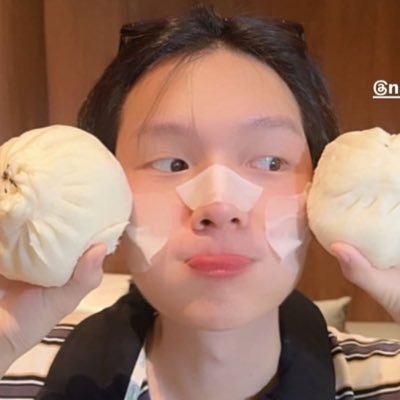 qeanhy's profile picture.