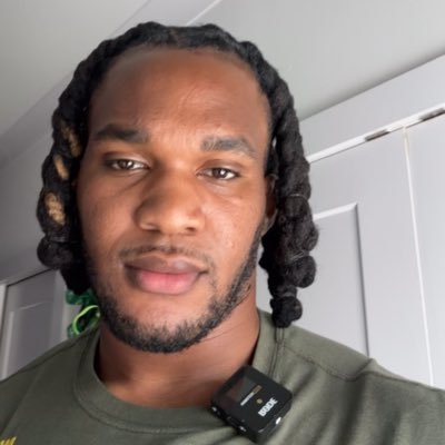 ResilientRayy's profile picture. Resilient Athlete. Powered by BIG GOD. Built on Resilience. #ResilientRay