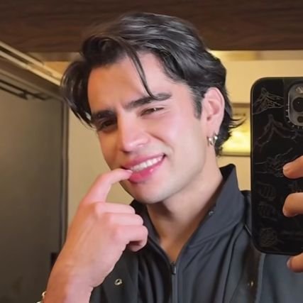 ErikaRaamirez's profile picture. 