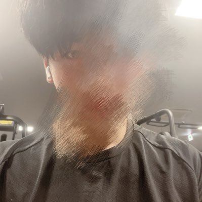 _72rin's profile picture. 凹 onPrep 一応身体鍛えてます 複数