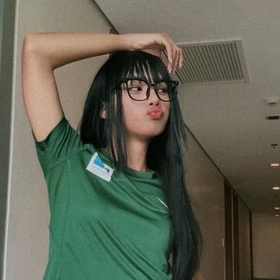 Mikailaaa10's profile picture. Jen🟢
old account @ azatoiine