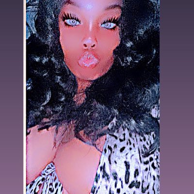 Strawbe87777372's profile picture. GOD: I NEED You GOD🙌🏽🙏🏽