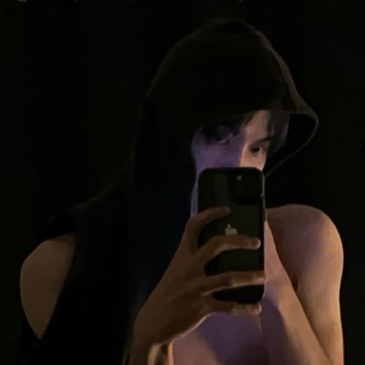 justletmesleeps's profile picture. just play naughty and don't give a shit.