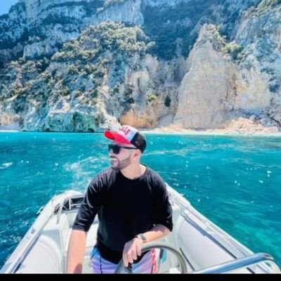 b51833638's profile picture.