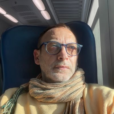 bladewarren's profile picture.