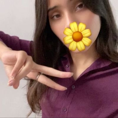 Wtf_Shreyaa's profile picture. Touching grass isn't enough I need to touch the sky.