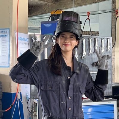 0chive__'s profile picture. 형 저는 매일 '게임 체인저(game changer)'가 되고 싶습니다