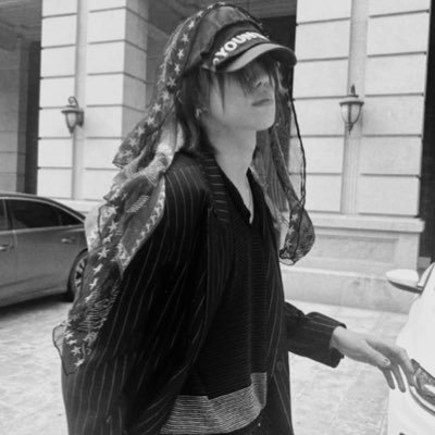 eissahae8's profile picture. ⋆ ✾ ⋆ ───────── ⋆⋆ ✩ ⋆⋆ ───────── ⋆ ✾