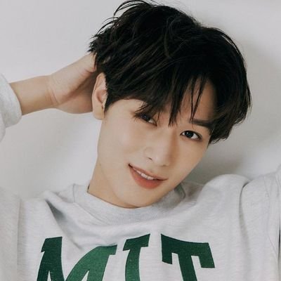 juyoviee's profile picture. 𝓣ྀི𝒉𝒆 𝒃𝒐𝒚𝒛☘︎ ݁˖ #다보이즈 #조연 ‧˚꒰🐾꒱༘⋆ 𝗘𝗡╸#엔하이픈 #제이크 ✩°｡⋆⸜ 🇦🇺 ✮₊˚ ⋅ 𝙆𝙙𝙧𝙖𝙢𝙖 𝙚𝙣𝙩𝙝𝙪 🎬 ‧₊𓐐𓎩 ‧ #차우민 🐱 #지창욱