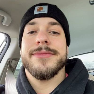 leogoforit5's profile picture. 