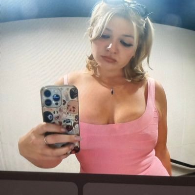boyeattter's profile picture. 5’10 / 22 / curvy blonde bimbo, no m33t ups! MDNI / only sell thru my 0F!!! link below :3