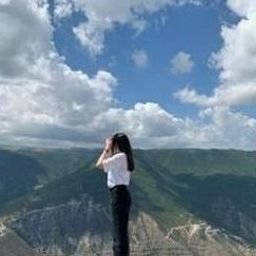 Serqea703543's profile picture. 