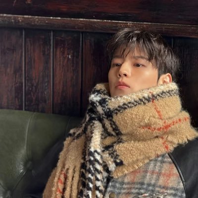 gnabnahc_luv's profile picture. 