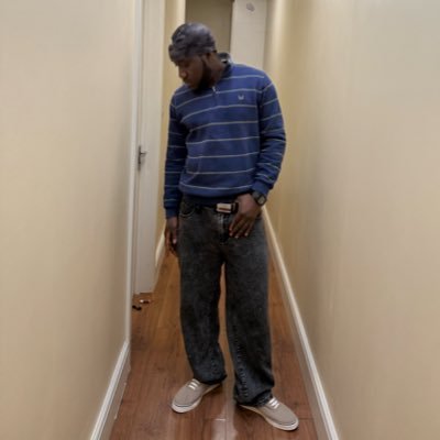 Omoebun20's profile picture. Everything music. please if you’re not a dove don’t follow this account.