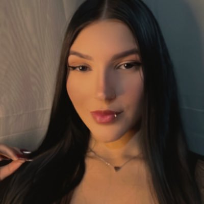 bymirandx's profile picture. você atrai o que transmite. ☾ | 111🪬