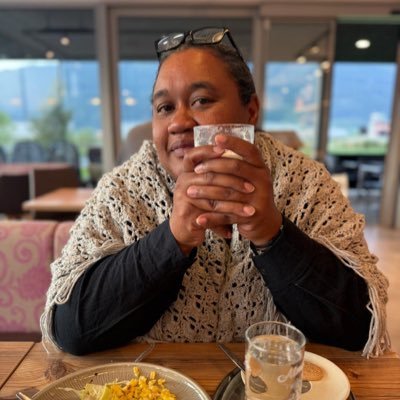 Mir6776's profile picture. | Q15| bloem| boek| jurk| quote| kunst| cultuur| ansichtkaart| #Jolabokaflod #echtepostiscool #epic #CarpeDiem #DoOrDie #HartVoorMijnHart #MireilleLeest