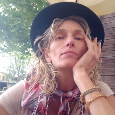 CervesatoMagda's profile picture. 